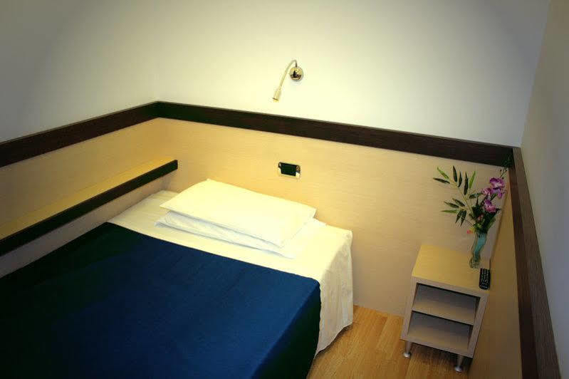 Hotel Louisiana Roma Dış mekan fotoğraf